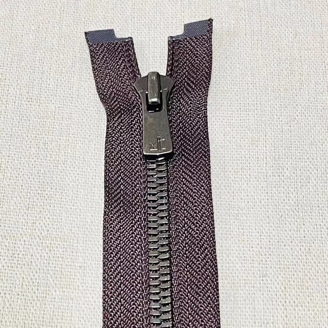 YKK高端拉鏈EXCELLA系列，5號金屬雙開右插玉米牙煙槍色